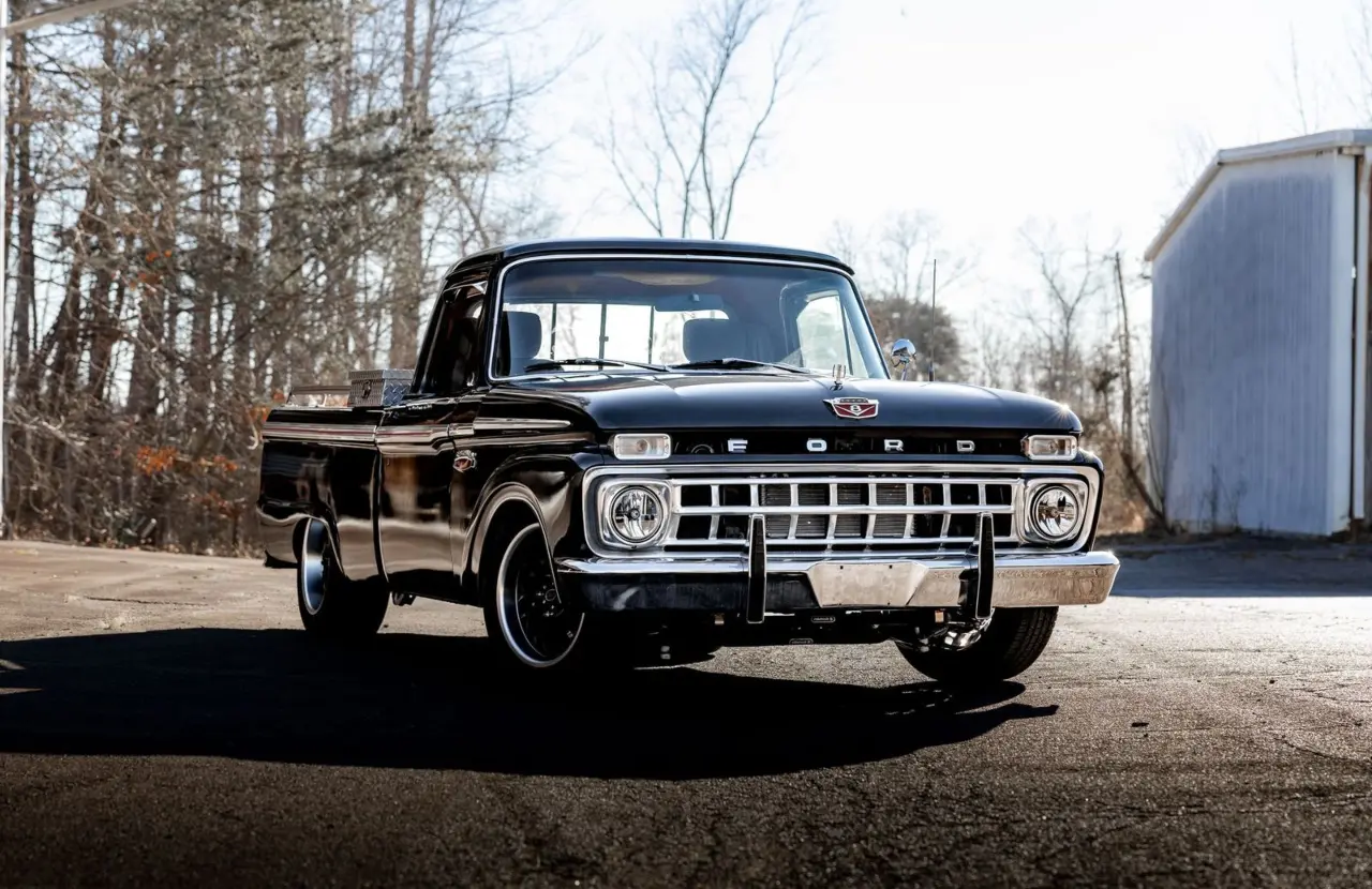 1965 Ford F-100 Pickup