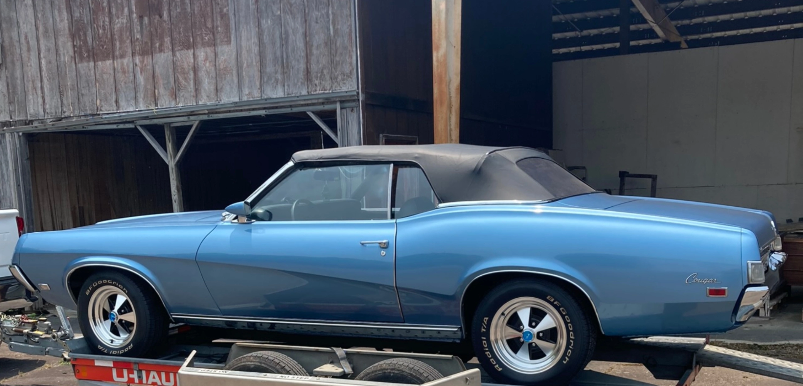 1969 Mercury Cougar - View 5