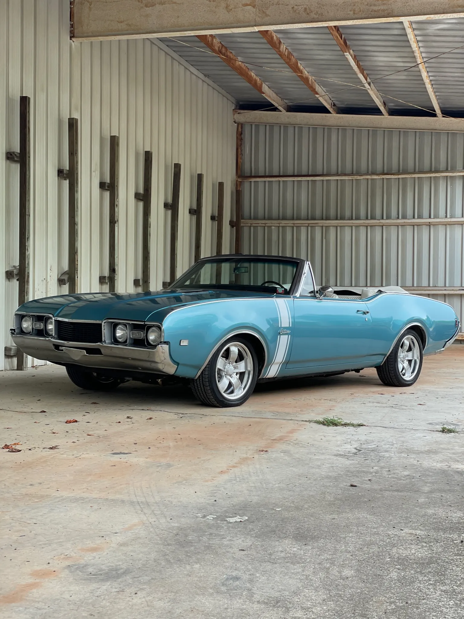 1968 Oldsmobile Cutlass - View 1