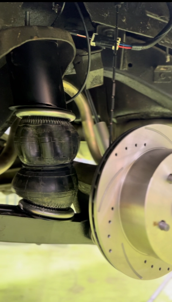 1958 Cadillac Coupe Deville - View 13