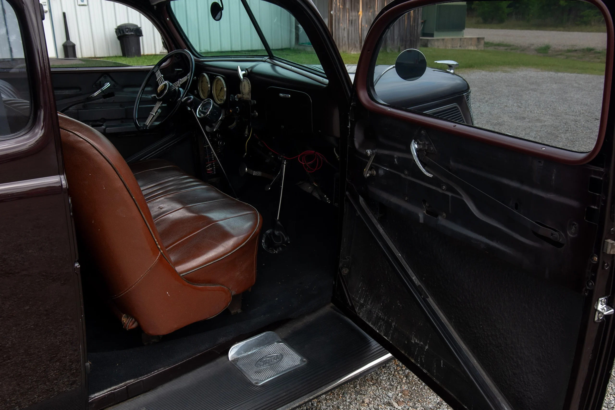 1937 Ford Slantback - View 3